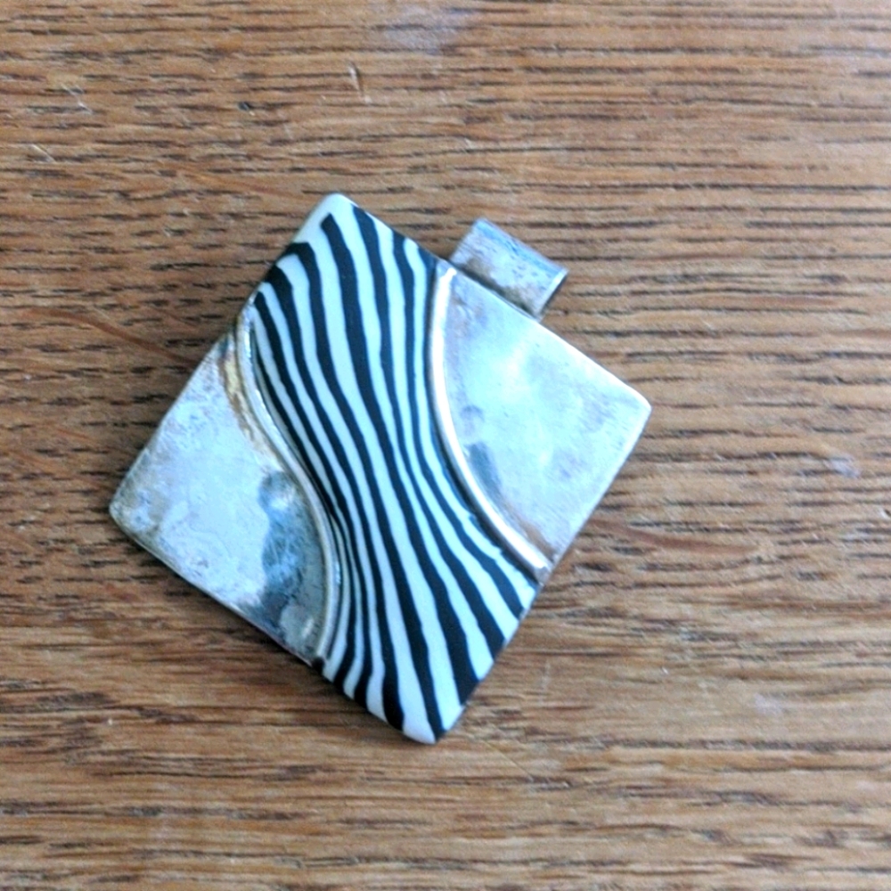 Artisan pendant